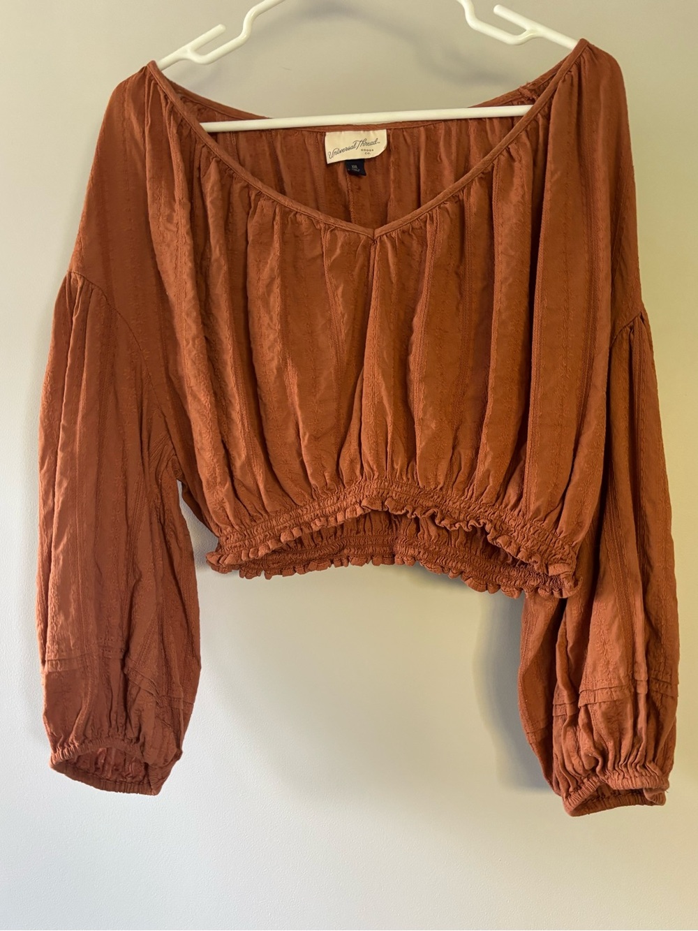 Universal Threads Rust Cropped Peasant Blouse